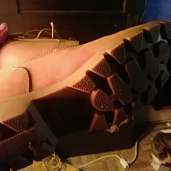 Tims,jordans and ones - Picture 2 of 4